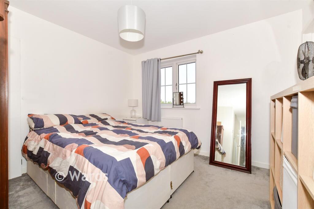 Weavering Court, Coxheath, Maidstone, Kent photo 3