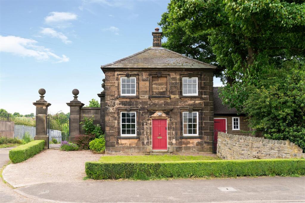 Main image of property: New Road, Wingerworth, Chesterfield, S42 6TD