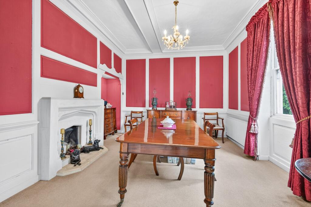 House in Romford - More