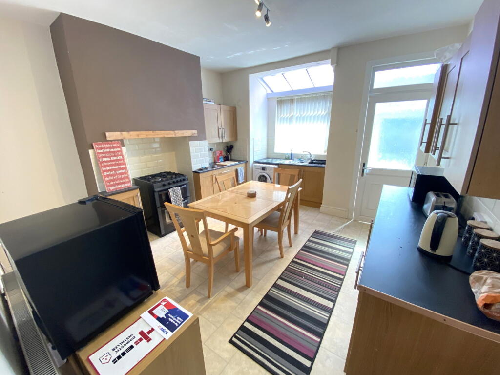 House in Oldham - View 2