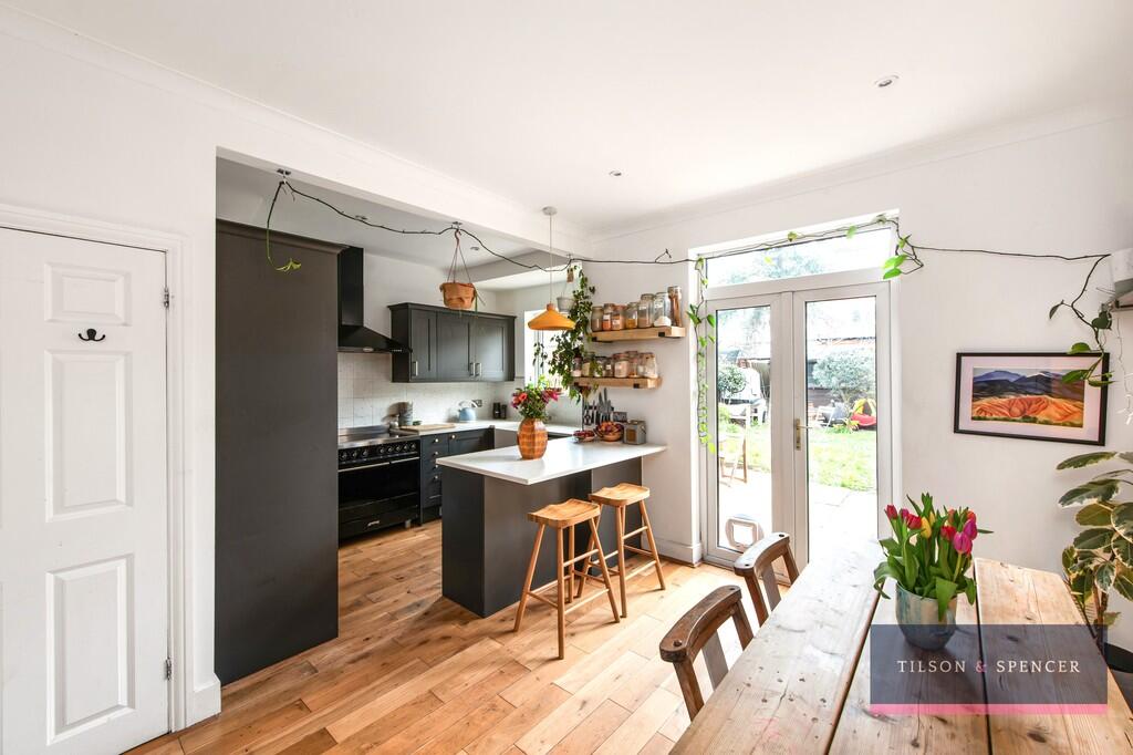 Mafeking Road, London, N17 photo 4