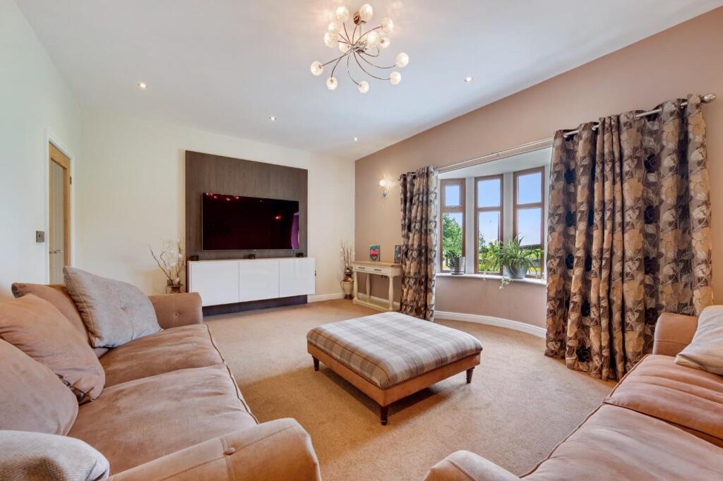 House in Burnley, Briercliffe - View 5