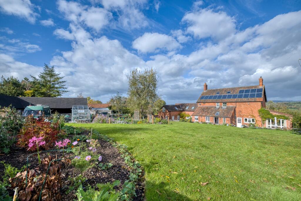 Additional image 38 of Rural hamlet between Glastonbury and Castle Cary
