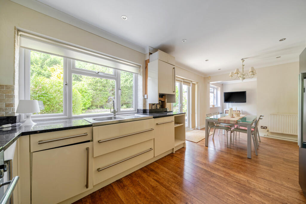 Hollybrake Close, Chislehurst photo 4