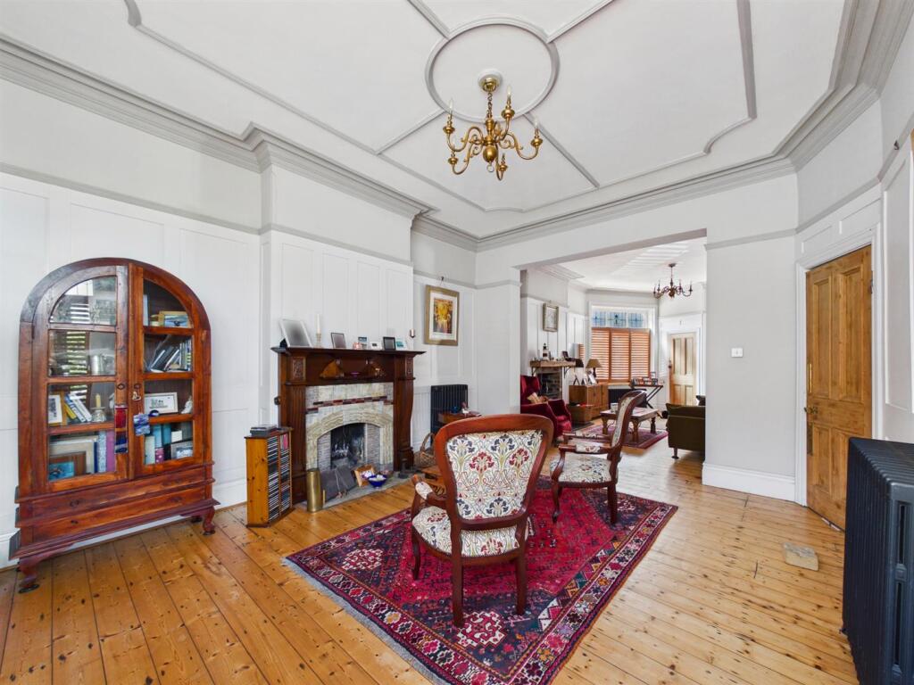 House in Newcastle upon Tyne - More