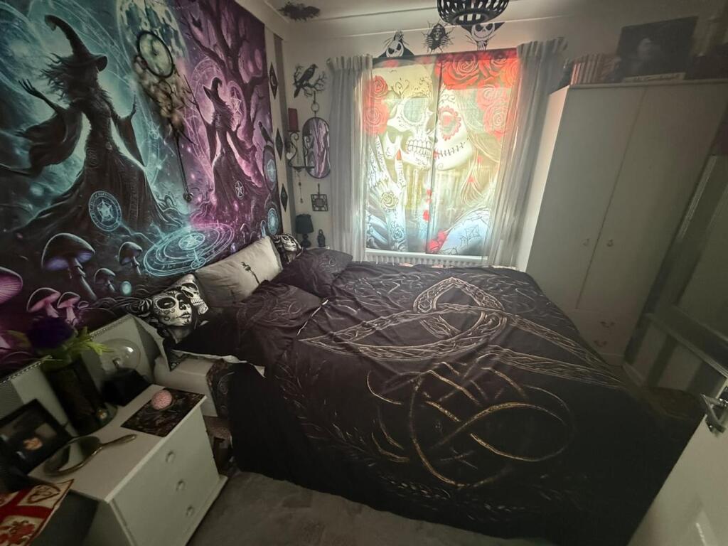 House in Darlington - More