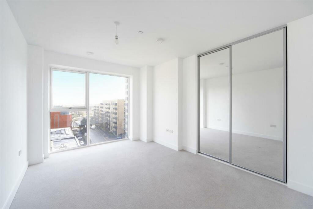 Apartment in London - More