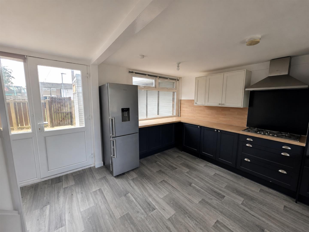 House in Hull - View 3