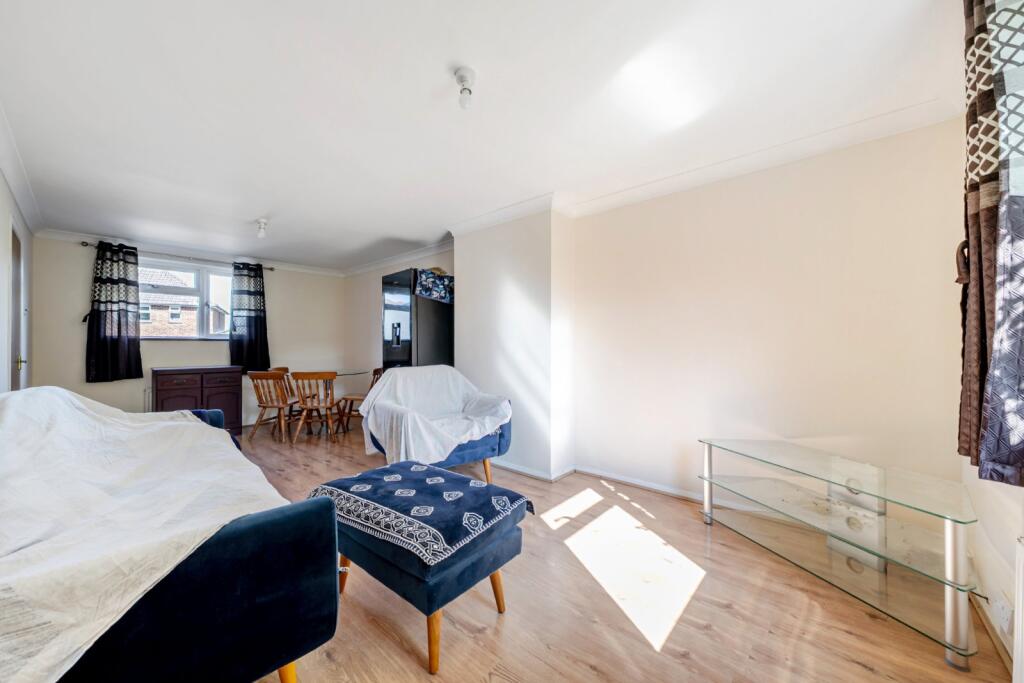 House in Havant, Hampshire - View 5