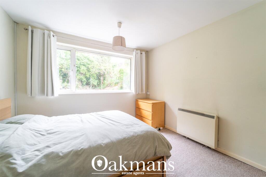 Apartment in Birmingham, Northfield - View 3