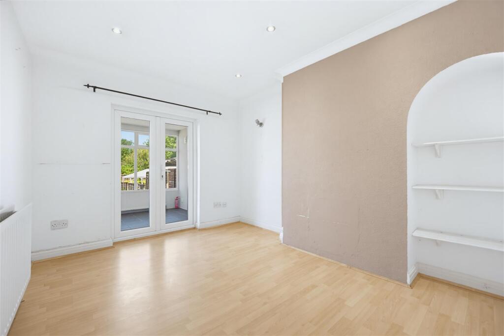 House in Southall - View 4