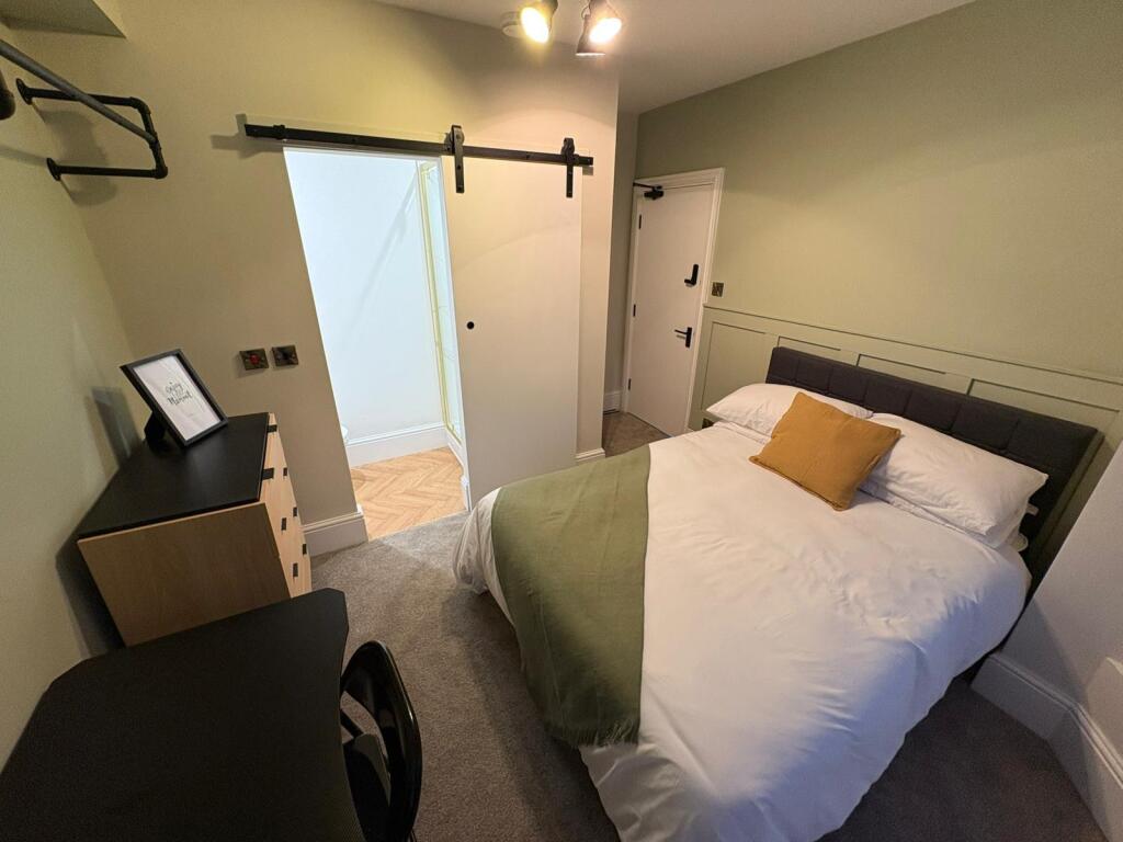 Main image of property: Clough Road, Hull