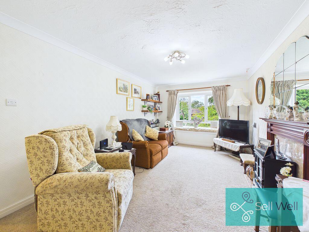 Apartment in Salford, Winton - View 5