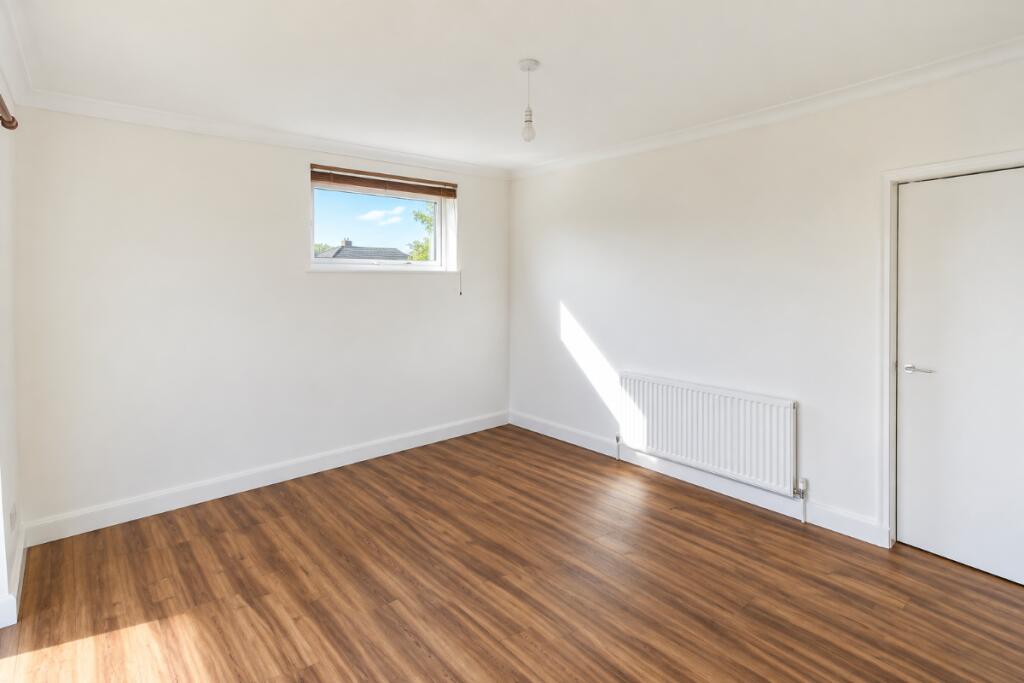 Apartment in Milton Keynes - View 4