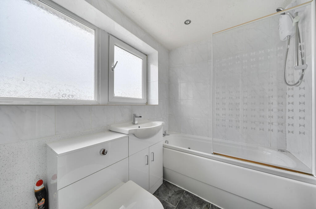 House in Swindon - View 5
