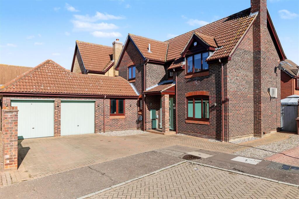 4 Bedroom Detached in CM3 7AH