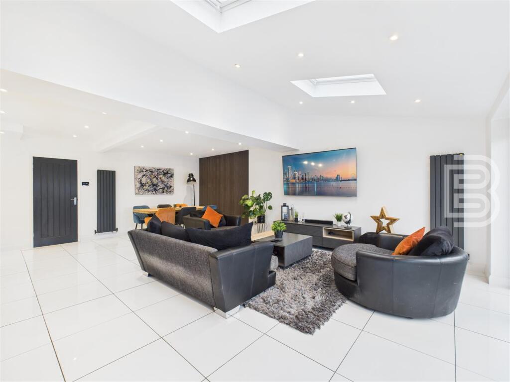 House in Rugby, Hillmorton - View 5