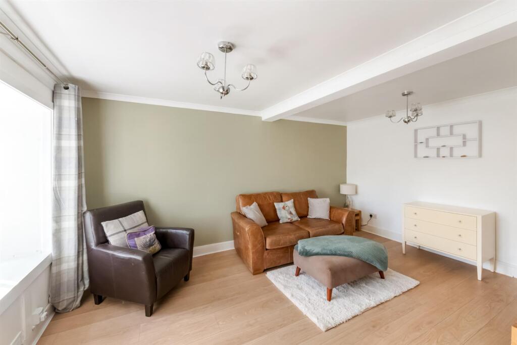 House in Falkirk - View 3