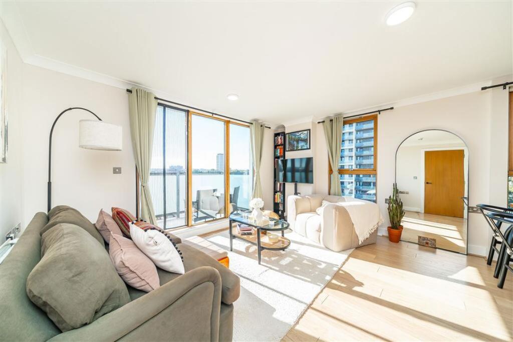 Apartment in London - View 2