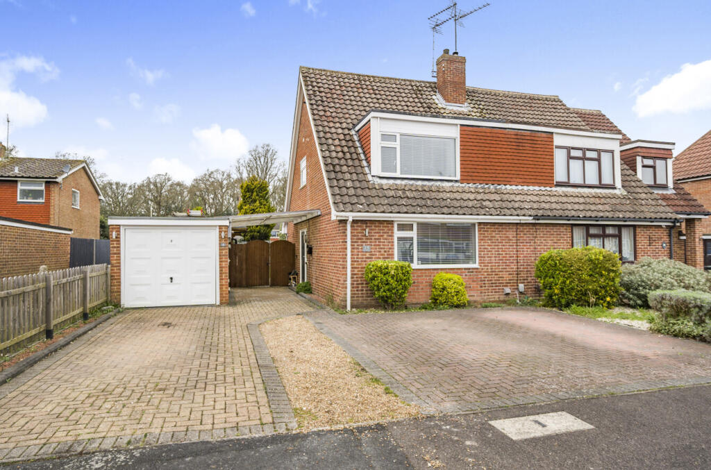 Main image of property: The Spinney, Yateley, Hampshire