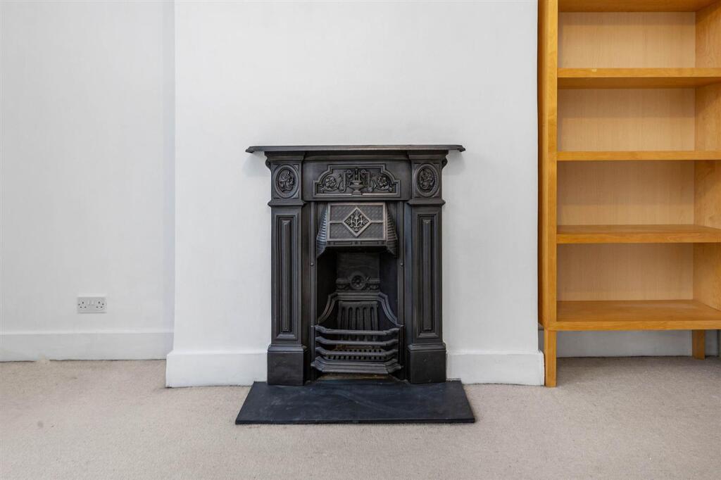 Apartment in London, Stroud Green - View 3