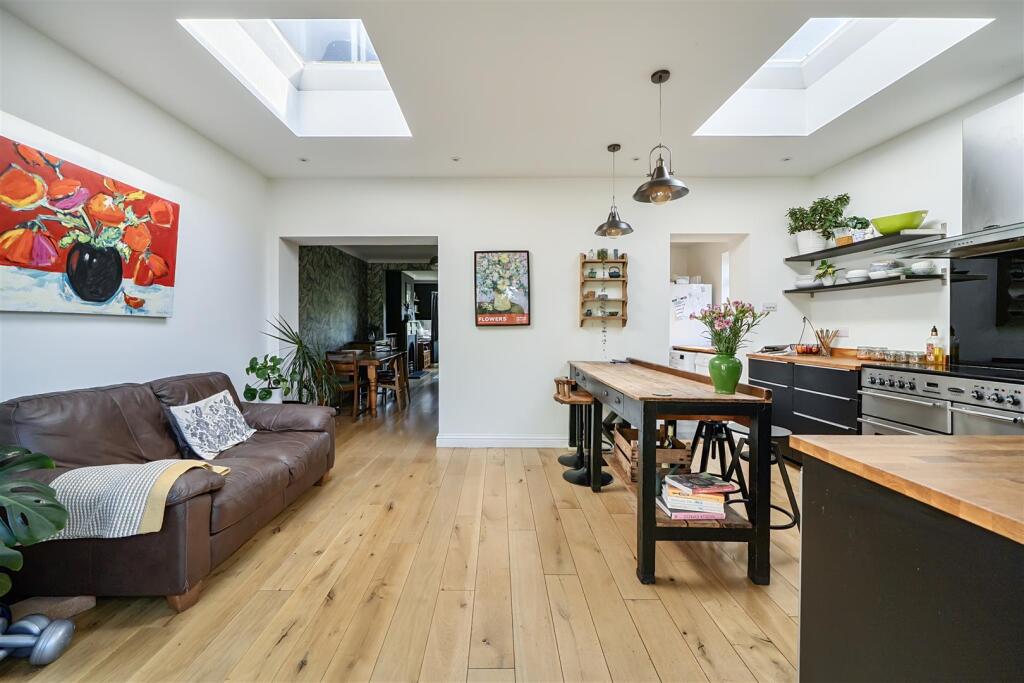 House in Reading - View 5