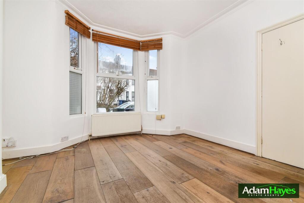 Main image of property: Squires Lane, Finchley Central, N3