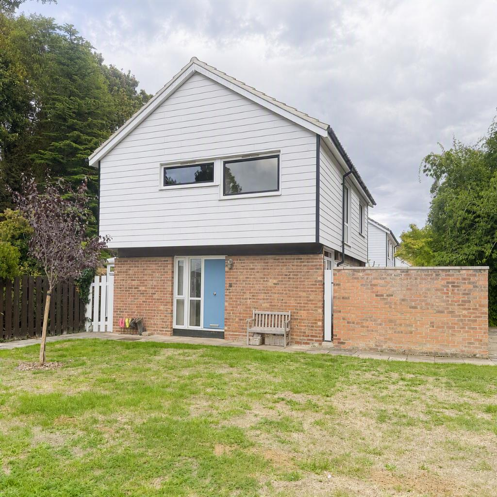 4-bed detached on Courtyards, Little Shelford, Cambridge, £725,000