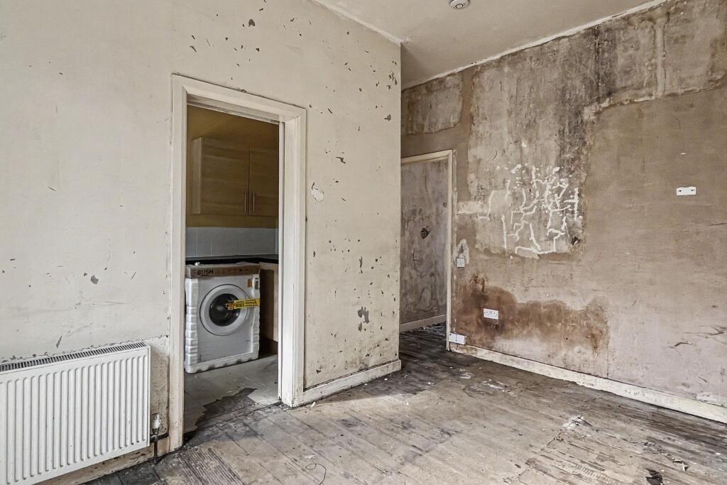 Apartment in South Tyneside, North East - View 4