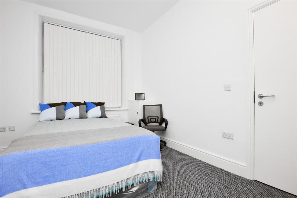 House in Burnley, Lancashire - View 2