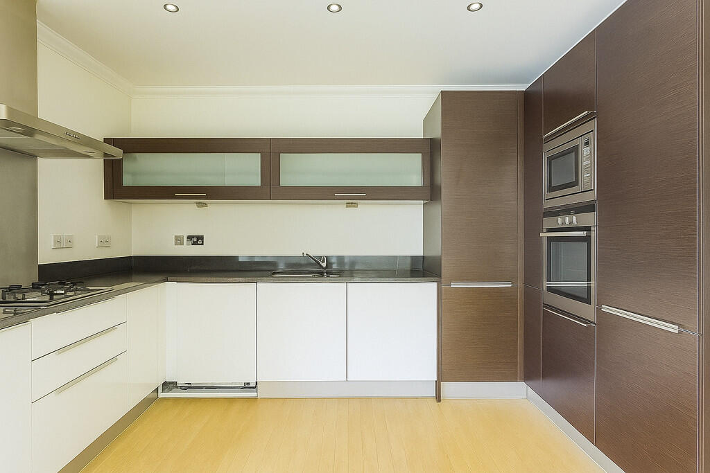 Apartment in Cambridge - View 3