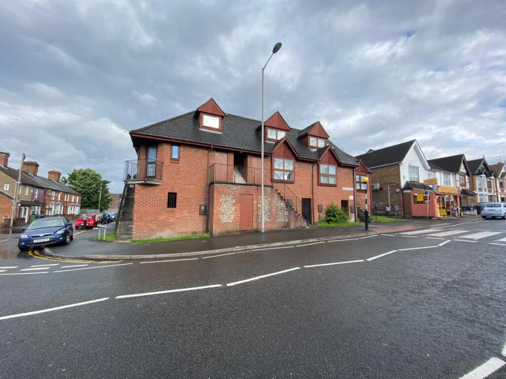 Main image of property: Desborough Avenue, Hp11