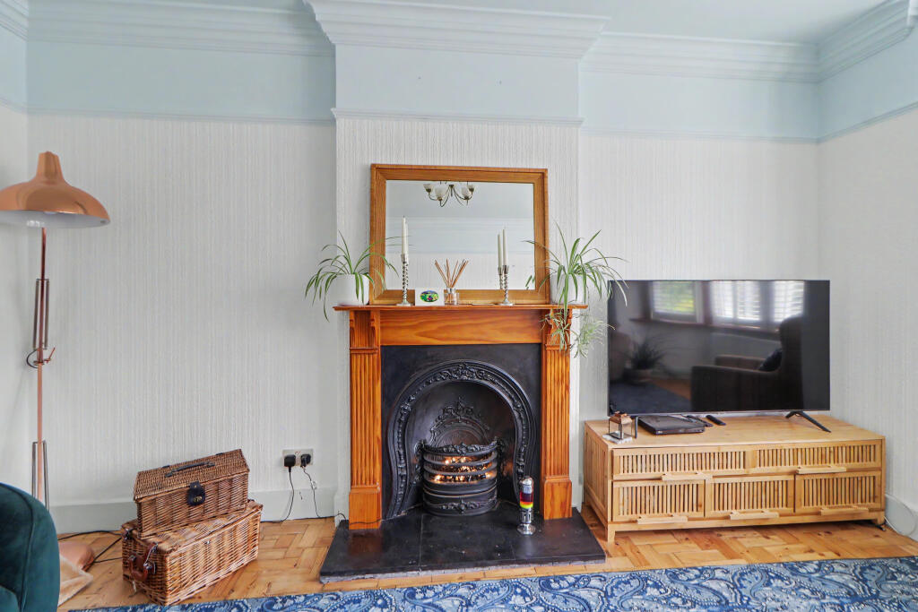 House in Stevenage, Old Town - View 5