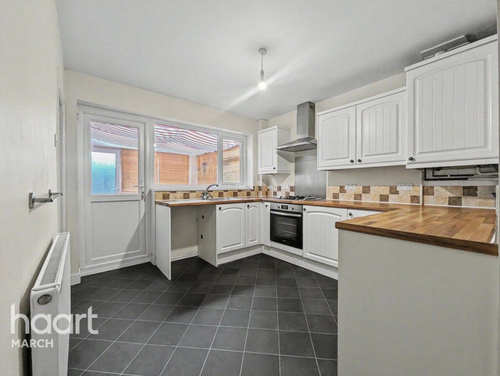 House in Peterborough - View 4