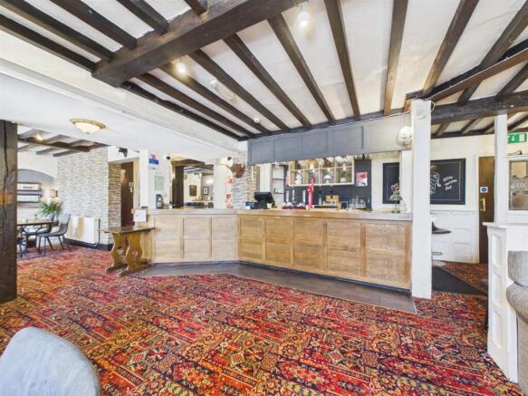 GROUND FLOOR BAR DINING