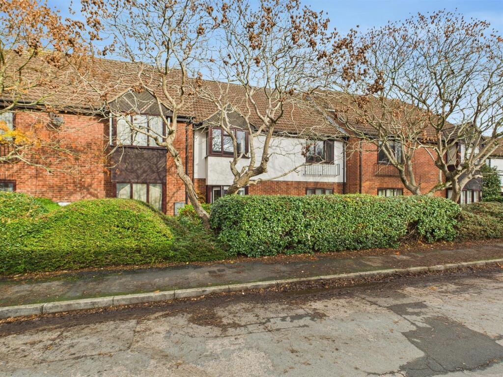 Main image of property: Lysons Avenue, Gloucester