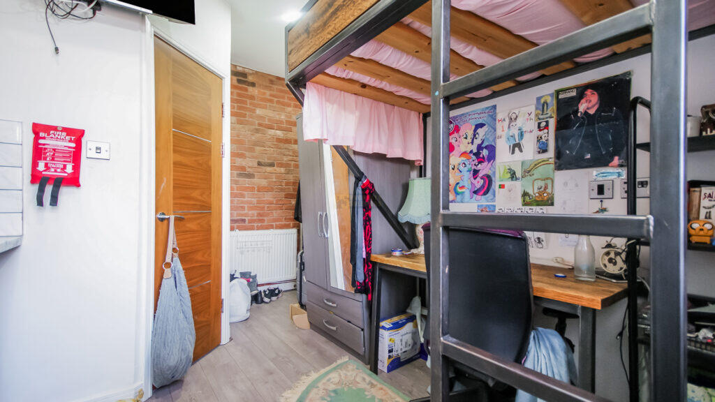 Pershore Road, Selly Park, Birmingham, B29 7NX