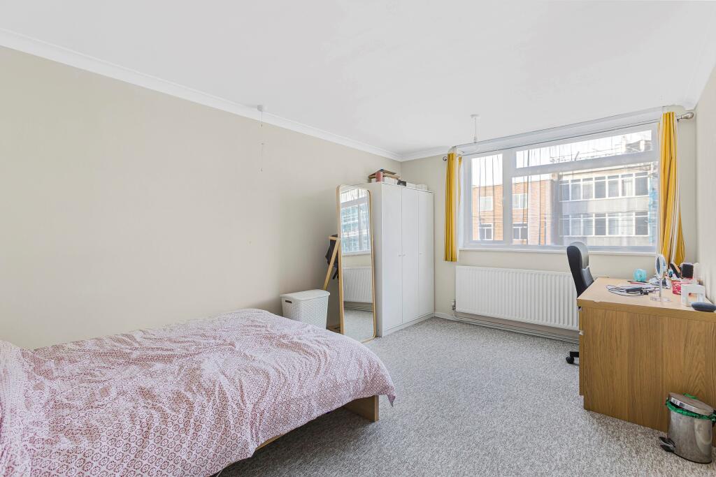 Apartment in Dacorum, The Image - More