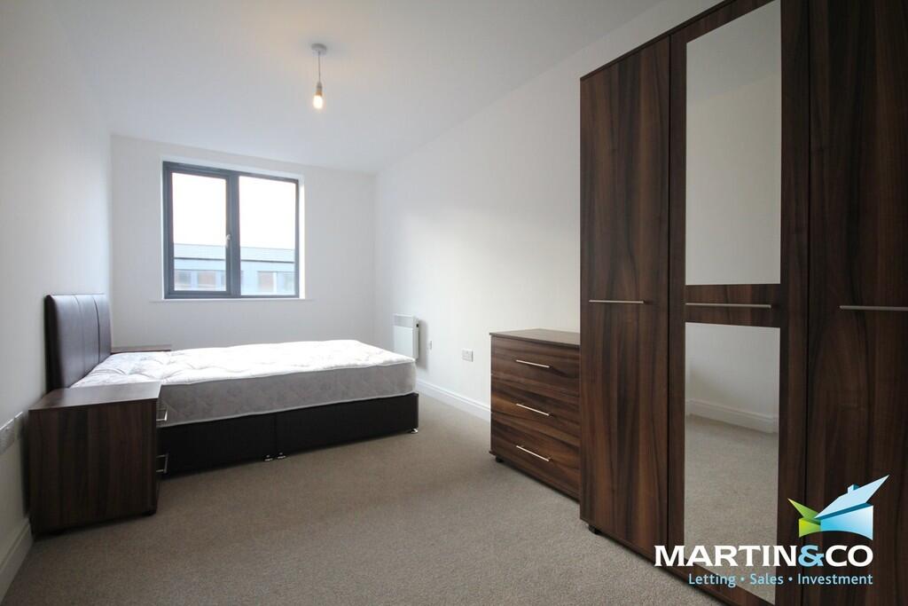 Apartment in Birmingham, West Midlands - View 4