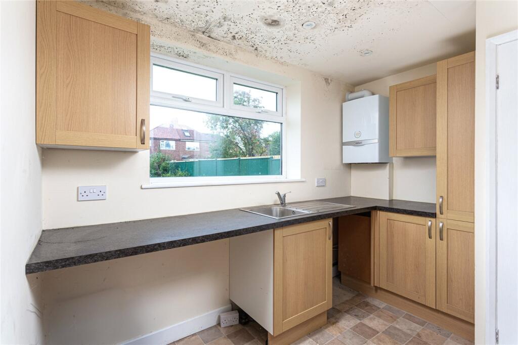 Lawnswood Drive, York, North Yorkshire, YO30 photo 4