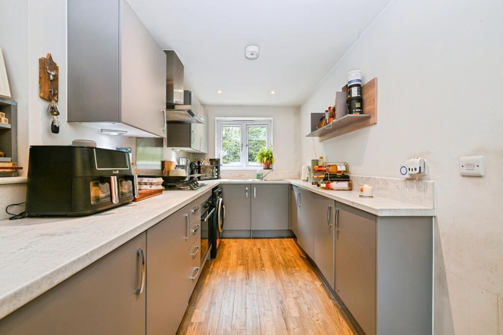 House in Nottingham, Nottinghamshire - View 5