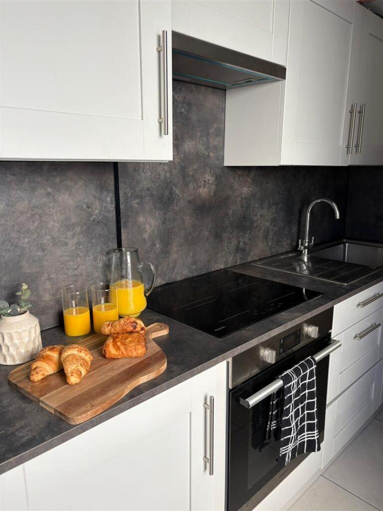 1 bedroom house share for rent