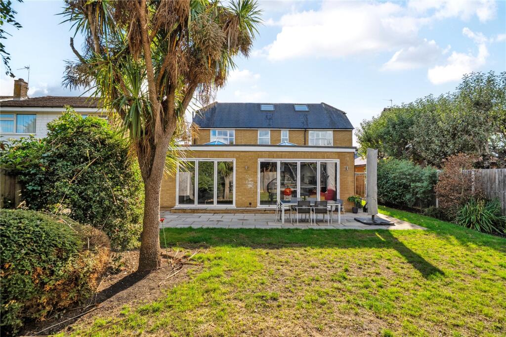 House in Kingston upon Thames - View 2