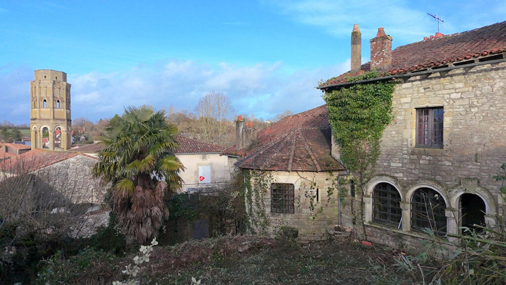 Main image of property: Poitou-Charentes, Vienne, Charroux