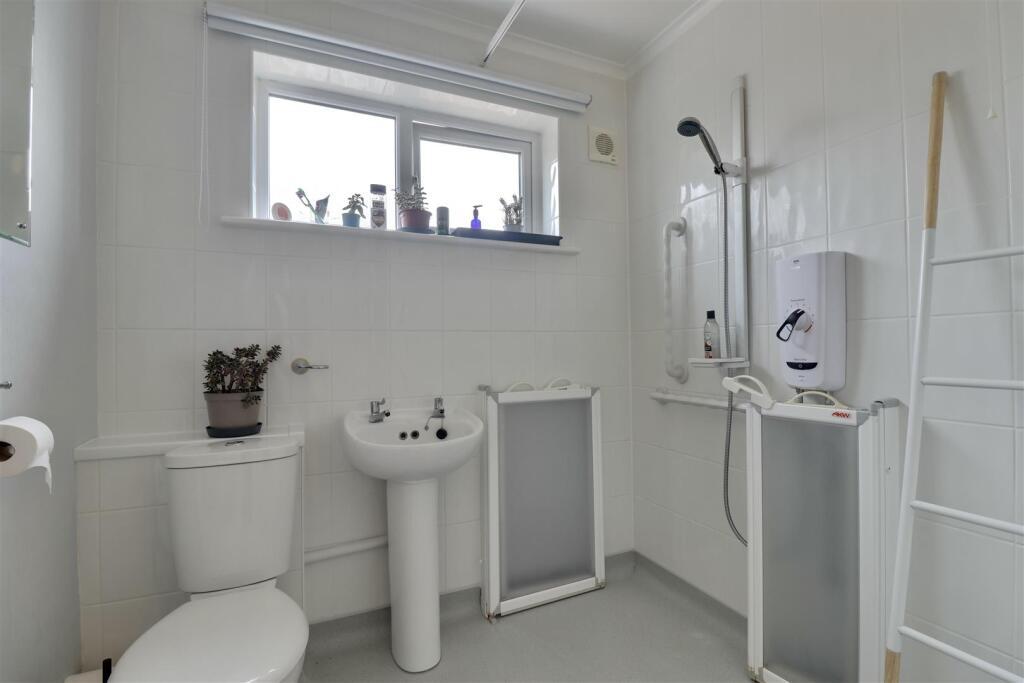 House in Portsmouth, Hilsea - More