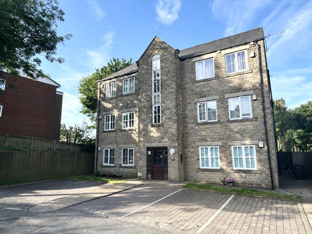Main image of property: Lauren Close, Springhead, Saddleworth, OL4