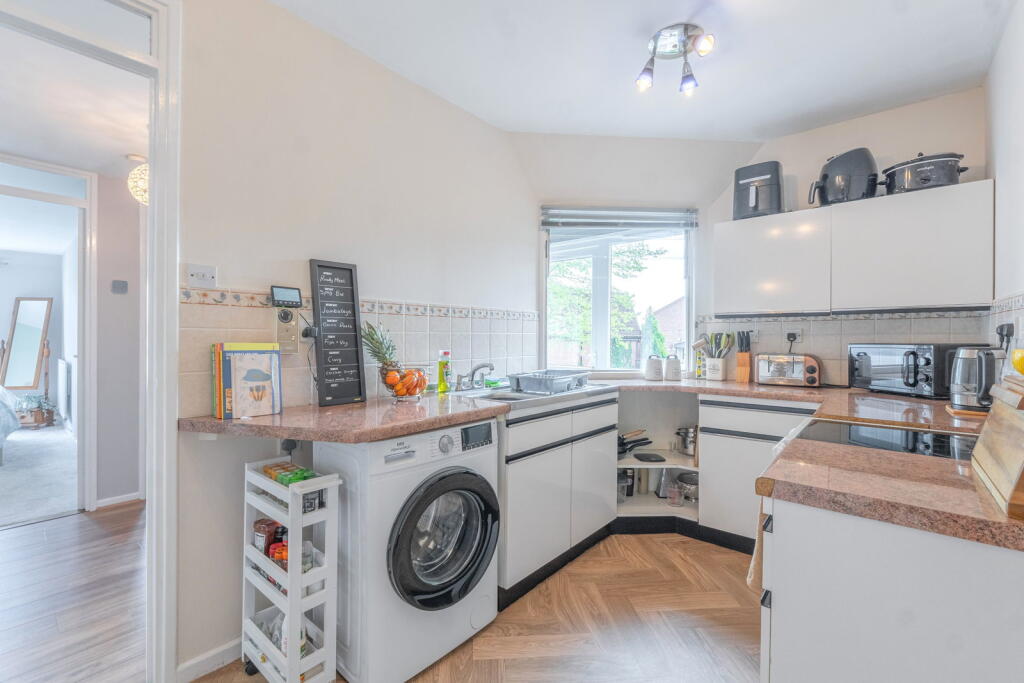 Additional image 8 of 105 High Trees Close, Redditch, B98 7XL