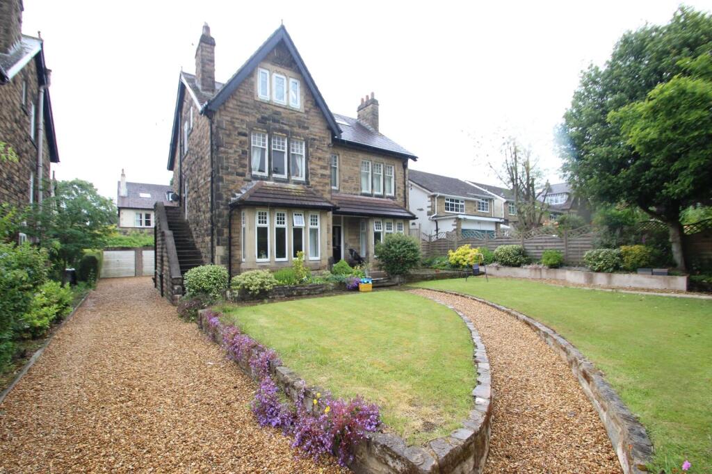 Main image of property: North Park Road, Leeds, West Yorkshire, LS8