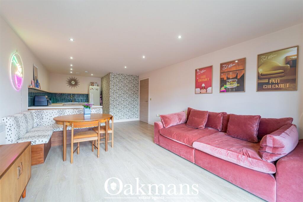 Apartment in Birmingham - More