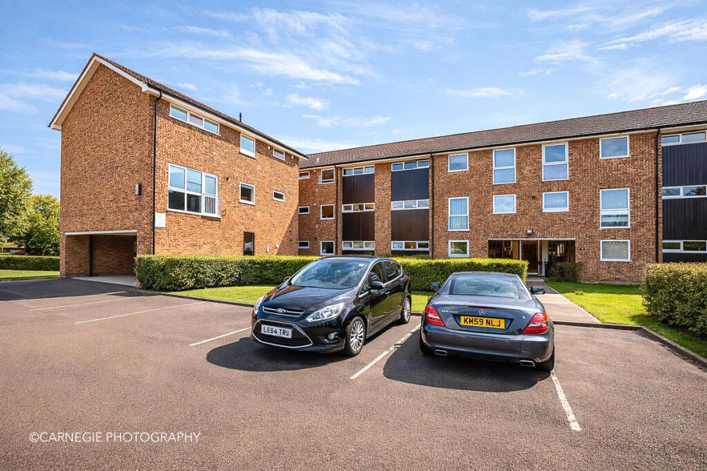 Main image of property: Jordans, Hillyfields, Welwyn Garden City